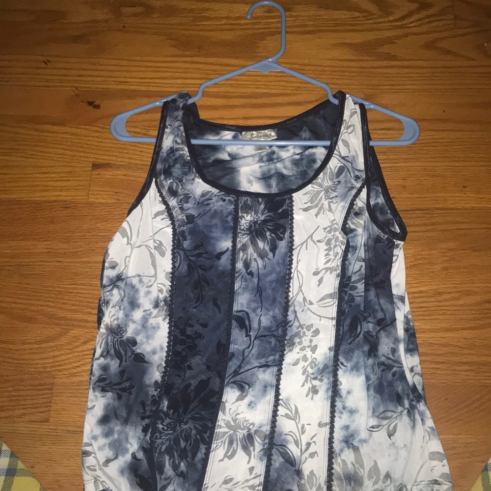 Sleeveless blouse